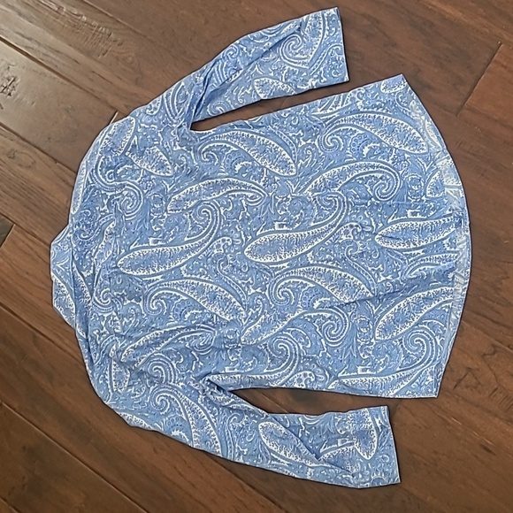 Talbots Blue Paisley Wrinkle Resistant  Button Up Shirt size 6 - Picture 2 of 6
